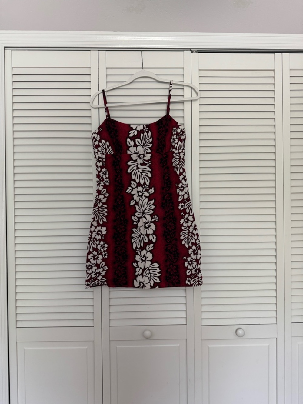 Hilo Hattie Red Floral Spaghetti-Strap Hawaiian Dress Tropical Luau Hawaii